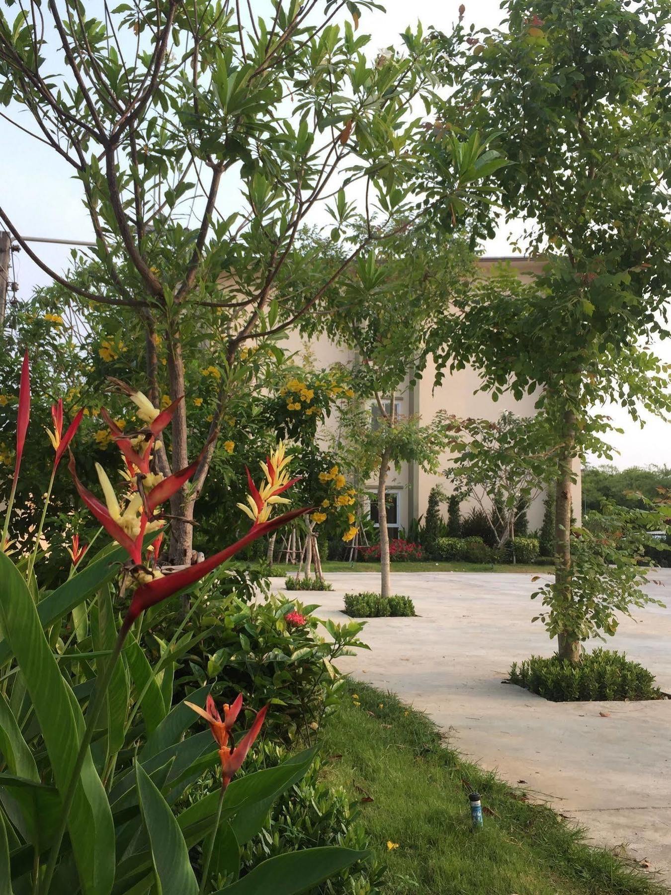 סי ראצ'ה Oyo 306 Paradise Park Laemchabang מראה חיצוני תמונה